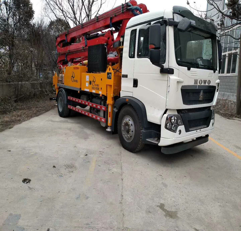 小型混凝土泵車，天泵，小型泵車