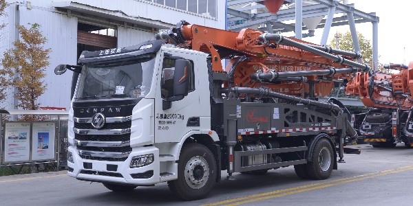 32米泵車為防止臂架發(fā)生斷裂問題要如何保養(yǎng)？