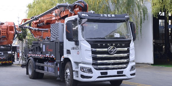 科尼樂32米兩橋混凝土泵車換新登場！
